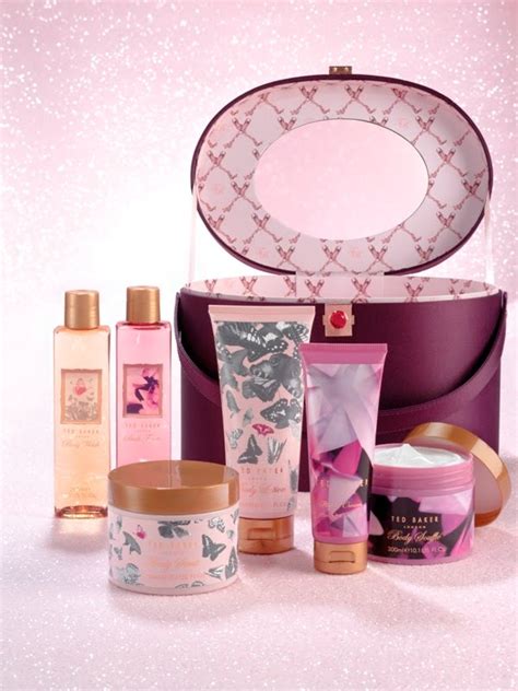 boots ladies gift set sale.